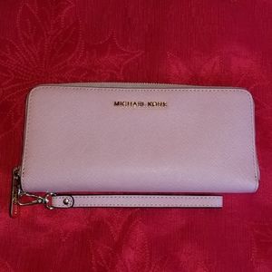 Michael Kors  Continental Wallet/Wristlet